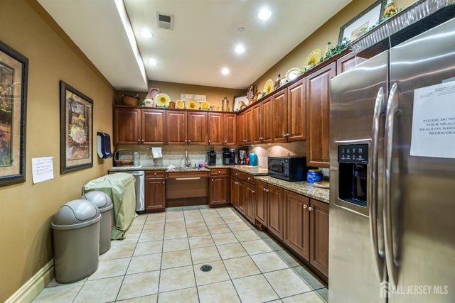 540 Cranbury Road 104, East Brunswick, NJ 08816