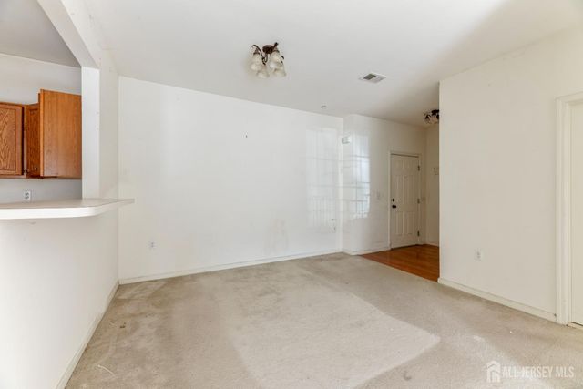540 Cranbury Road 104, East Brunswick, NJ 08816