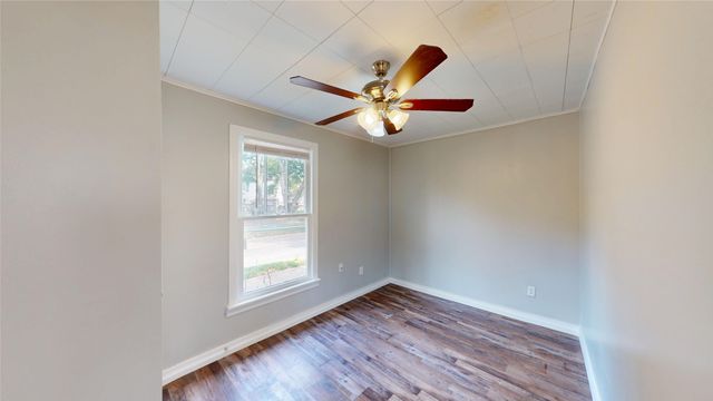 300 W Moore Street, Sherman, TX 75090