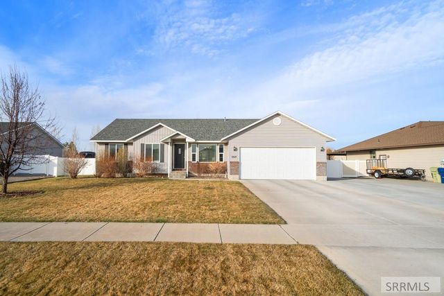 5317 E Buchanan Avenue, Iona, ID 83427