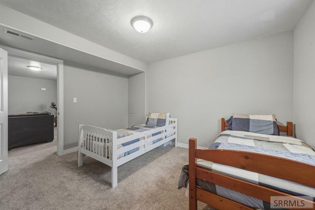 5317 E Buchanan Avenue, Iona, ID 83427