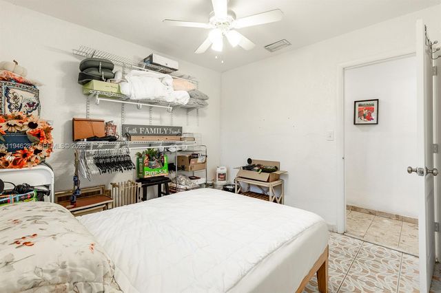 1243 W 78th St, Hialeah, FL 33014