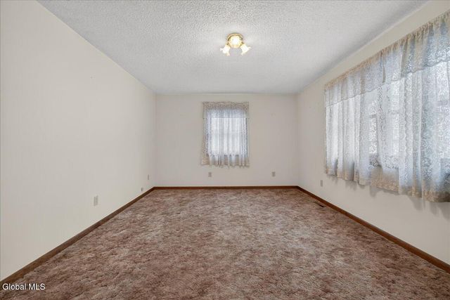 877 Main Street, Clifton Park, NY 12065