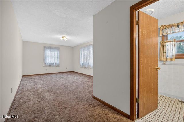 877 Main Street, Clifton Park, NY 12065