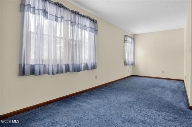 877 Main Street, Clifton Park, NY 12065