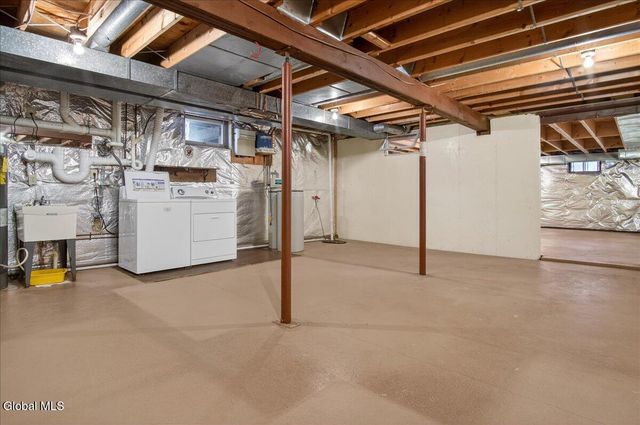 877 Main Street, Clifton Park, NY 12065