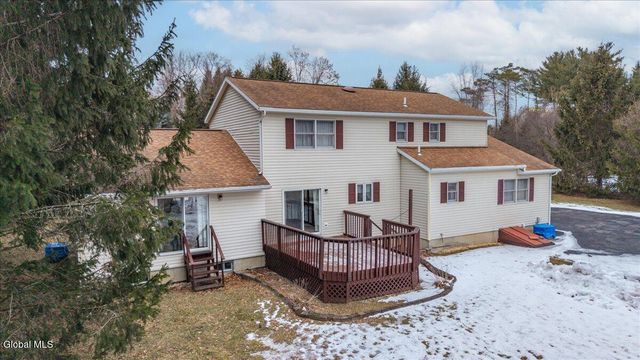 877 Main Street, Clifton Park, NY 12065