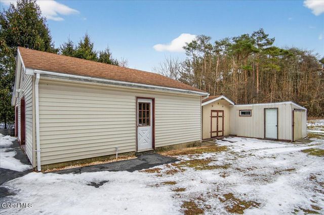 877 Main Street, Clifton Park, NY 12065