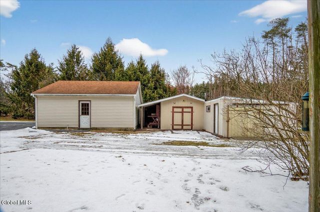 877 Main Street, Clifton Park, NY 12065