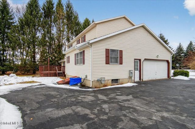 877 Main Street, Clifton Park, NY 12065