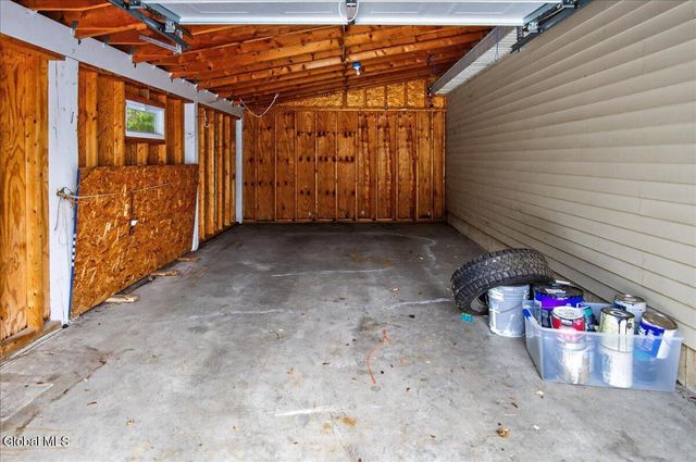 877 Main Street, Clifton Park, NY 12065