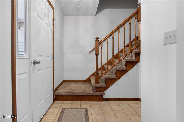 877 Main Street, Clifton Park, NY 12065