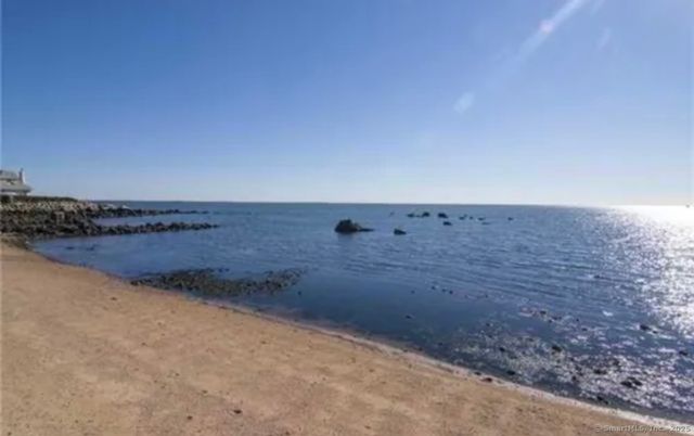 25 West Shore Drive, Old Saybrook, CT 06475