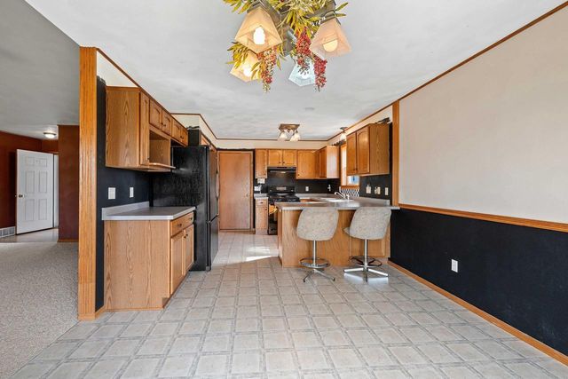 W6042 GREYSTONE COURT, Appleton, WI 54915