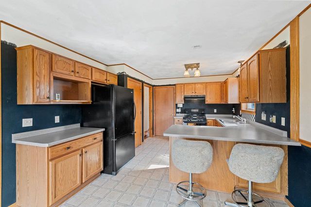 W6042 GREYSTONE COURT, Appleton, WI 54915