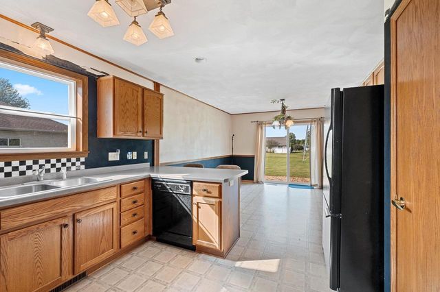 W6042 GREYSTONE COURT, Appleton, WI 54915