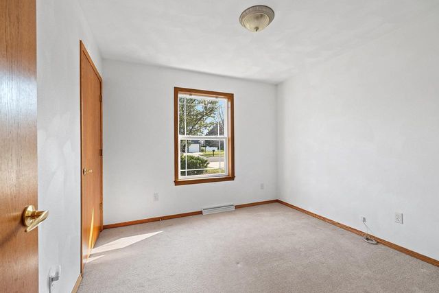 W6042 GREYSTONE COURT, Appleton, WI 54915