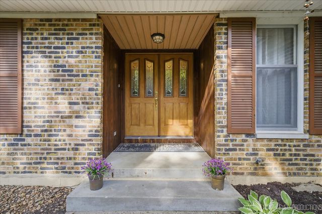 5148 Lincoln Avenue, Lisle, IL 60532