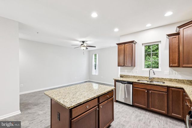 7564 STONEHOUSE RUN DR, Glen Burnie, MD 21060