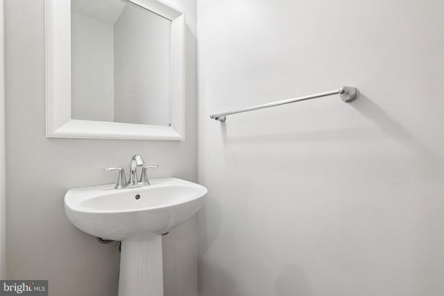 7564 STONEHOUSE RUN DR, Glen Burnie, MD 21060