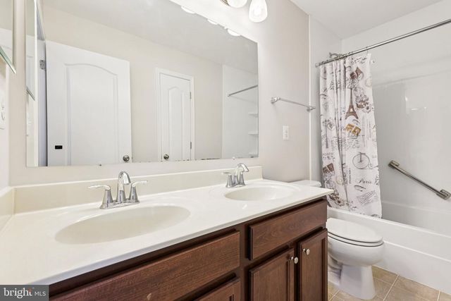 7564 STONEHOUSE RUN DR, Glen Burnie, MD 21060