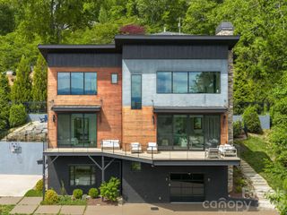 127 N Griffing Boulevard, Asheville, NC 28804