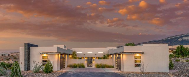 27 Ocate Court, Placitas, NM 87043