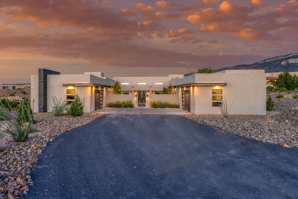 27 Ocate Court, Placitas, NM 87043