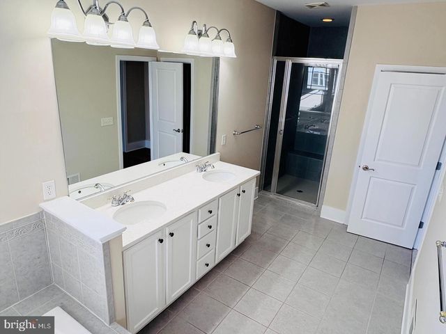 11468 MAID AT ARMS LN, Berlin, MD 21811