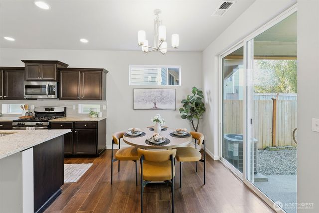 7924 161st Court E, Puyallup, WA 98375