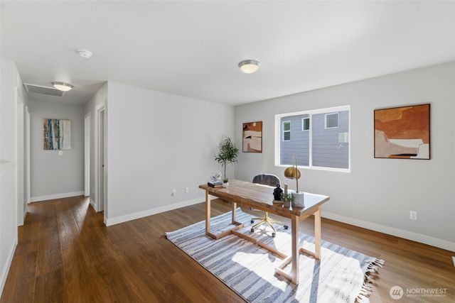 7924 161st Court E, Puyallup, WA 98375