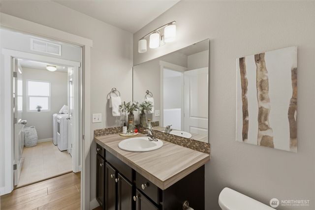 7924 161st Court E, Puyallup, WA 98375