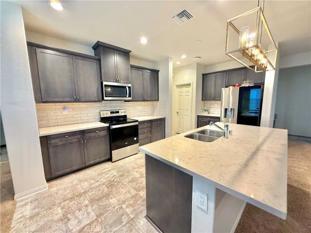 27108 Oncore, Menifee, CA 92585