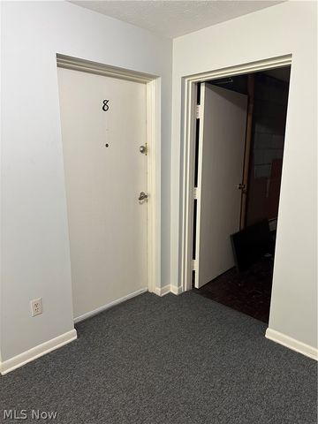 21881 River Oaks Drive, Rocky River, OH 44116
