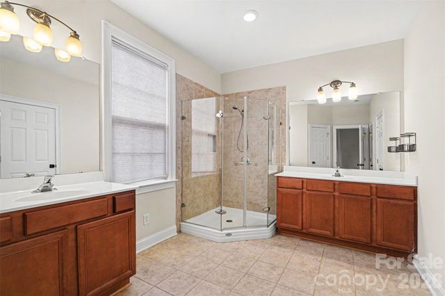 1205 Gainsborough Drive, Matthews, NC 28104