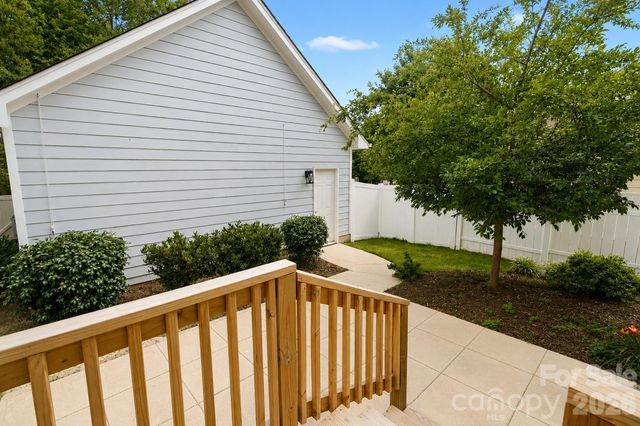 1205 Gainsborough Drive, Matthews, NC 28104