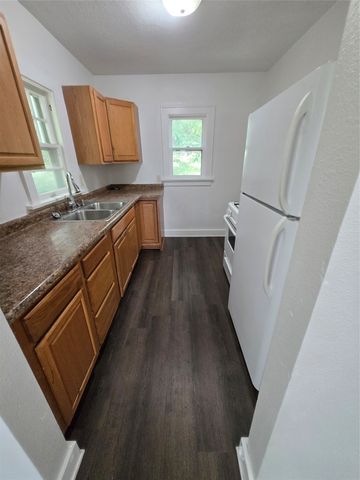 2909 1st Street, Des Moines, IA 50313
