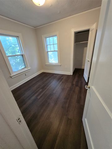 2909 1st Street, Des Moines, IA 50313