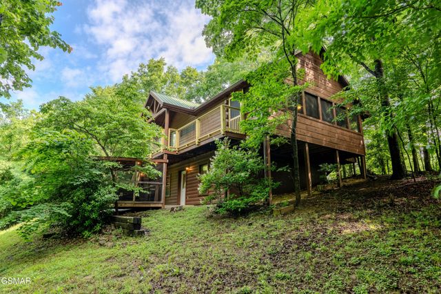 612 Magic Kingdom Lane, Sevierville, TN 37862