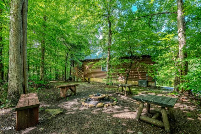 612 Magic Kingdom Lane, Sevierville, TN 37862