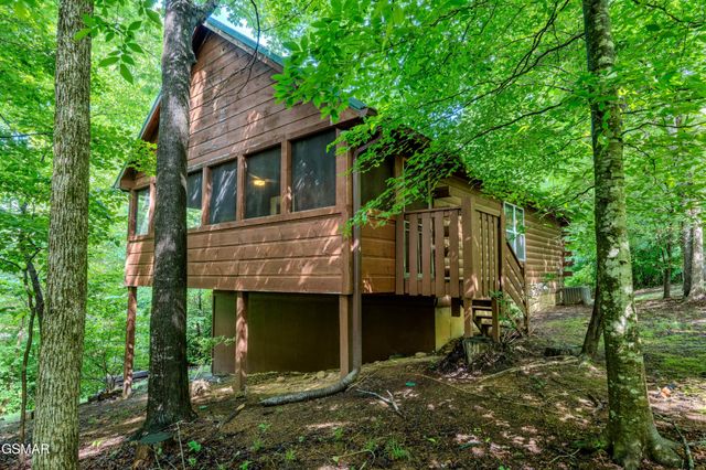 612 Magic Kingdom Lane, Sevierville, TN 37862