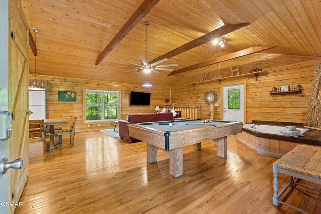 612 Magic Kingdom Lane, Sevierville, TN 37862