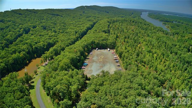 863 Sierra Trace Road, Denton, NC 27239