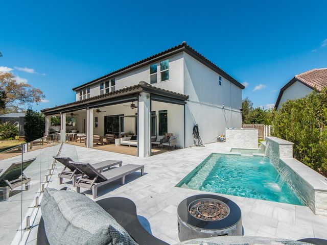 1064 SYLVIA LANE, Tampa, FL 33613