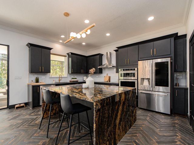 1064 SYLVIA LANE, Tampa, FL 33613