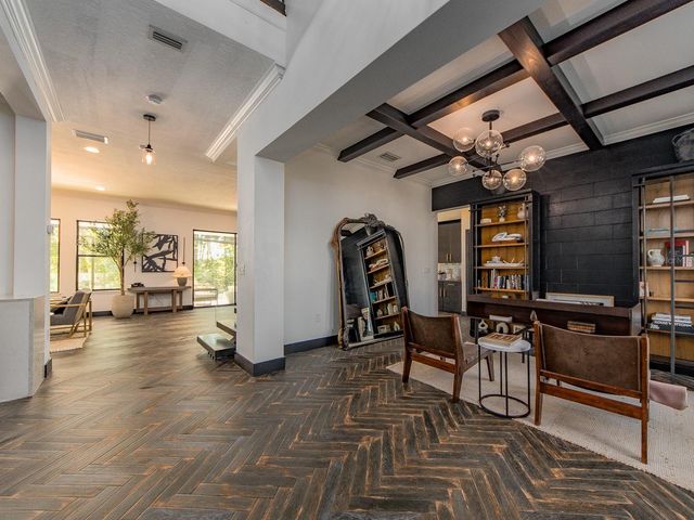 1064 SYLVIA LANE, Tampa, FL 33613