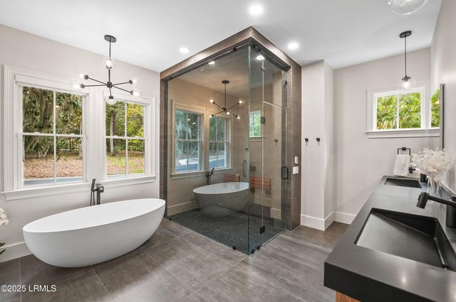 229 De La Gaye Point, Beaufort, SC 29902