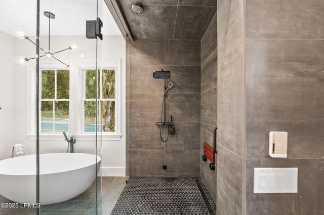 229 De La Gaye Point, Beaufort, SC 29902