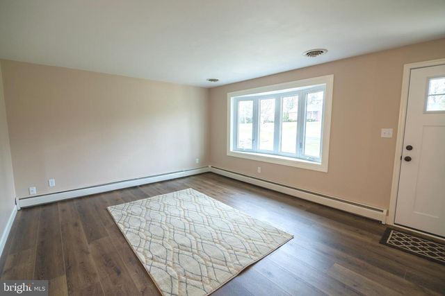 300 S CAMP ST, Red Lion, PA 17356