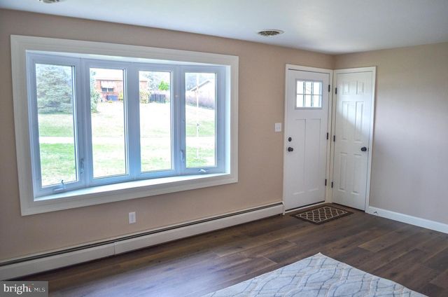 300 S CAMP ST, Red Lion, PA 17356